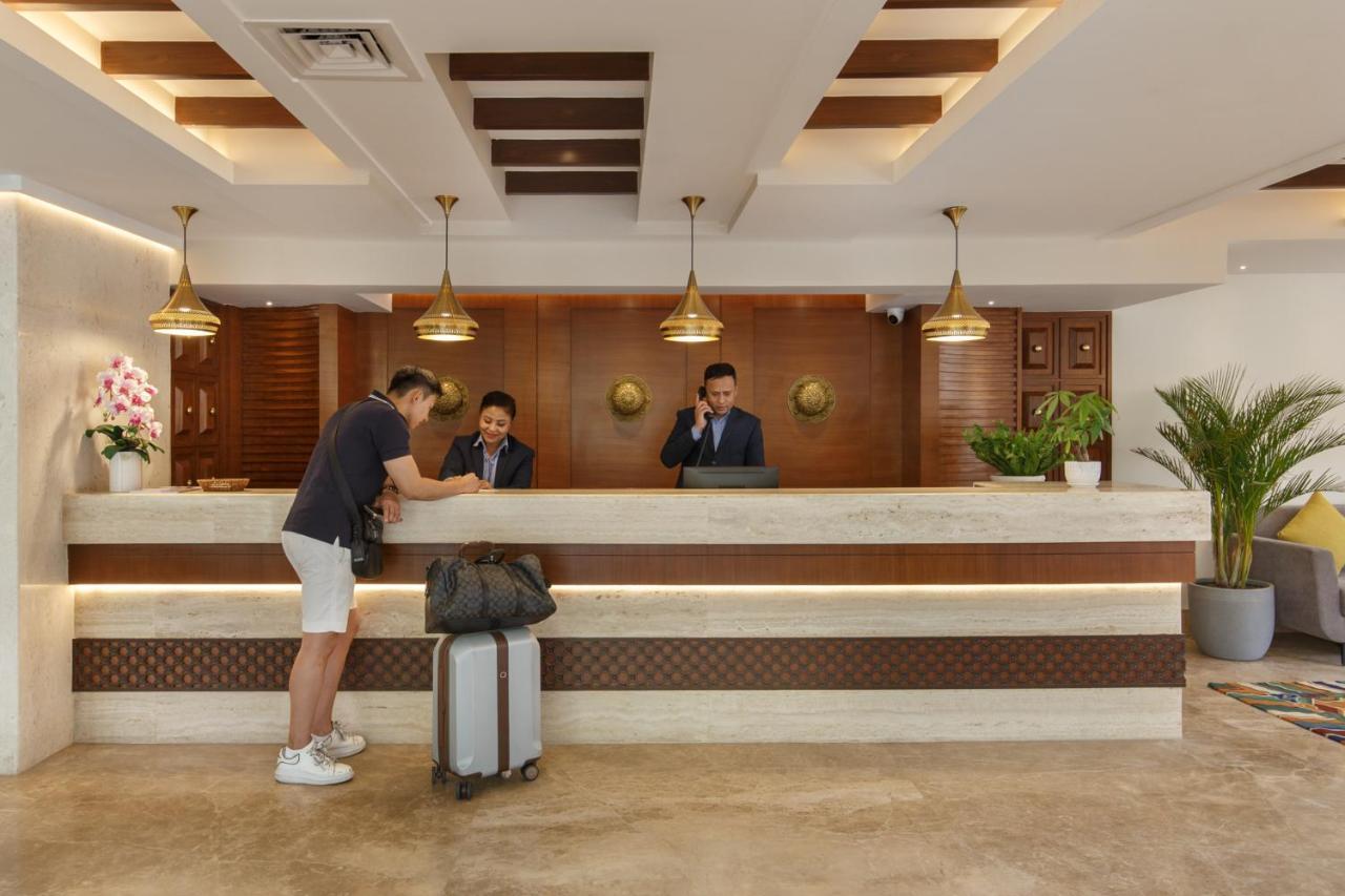 Hotel Thrive, A Tropical Courtyard Kathmandu Exterior photo