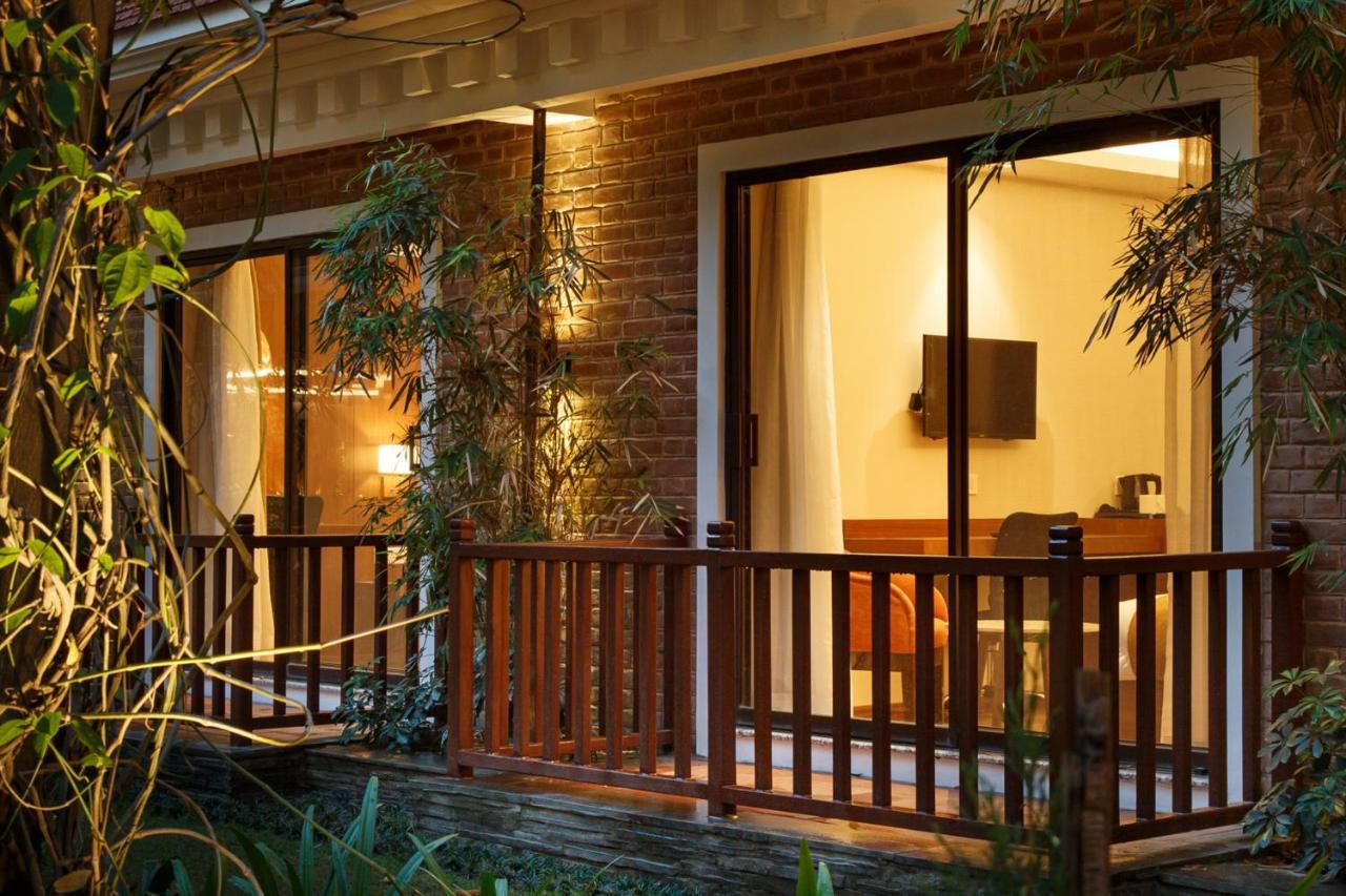 Hotel Thrive, A Tropical Courtyard Kathmandu Exterior photo
