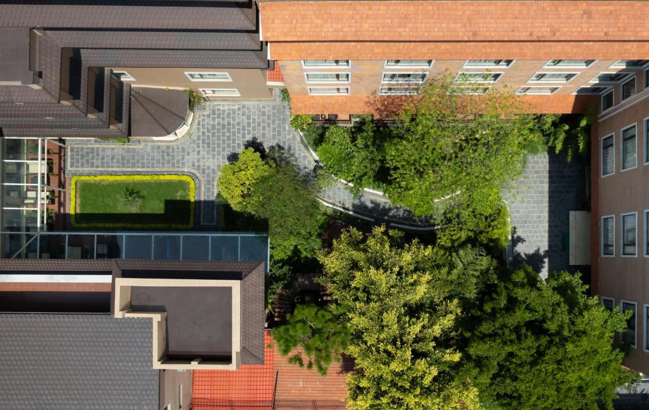 Hotel Thrive, A Tropical Courtyard Kathmandu Exterior photo