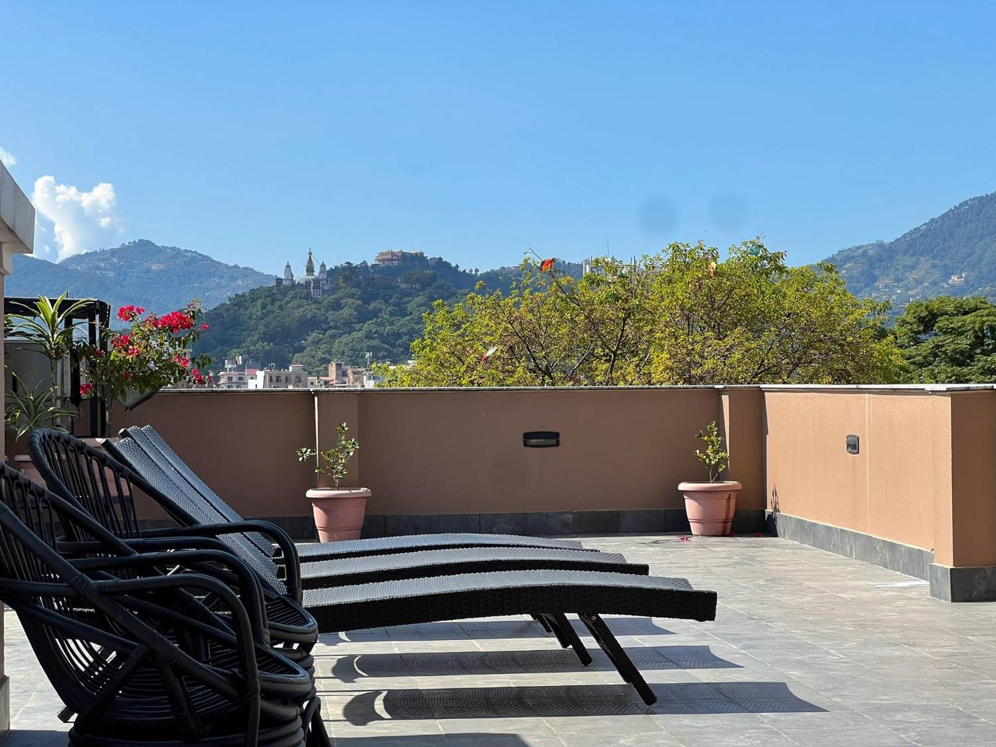 Hotel Thrive, A Tropical Courtyard Kathmandu Exterior photo
